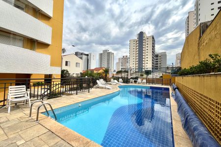 Apartamento à venda com 106m², 3 quartos e 3 vagas Apartamento à venda com 106m², 3 quartos e 3 vagasÁrea comum - Piscina