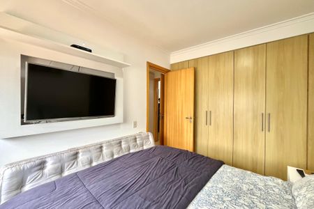 Apartamento à venda com 106m², 3 quartos e 3 vagas Apartamento à venda com 106m², 3 quartos e 3 vagasSuite