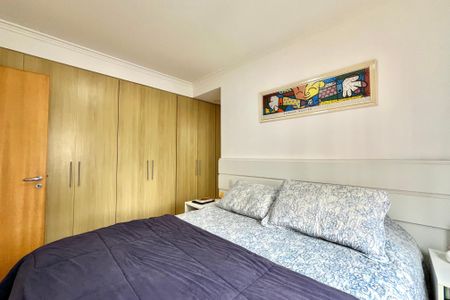 Apartamento à venda com 106m², 3 quartos e 3 vagas Apartamento à venda com 106m², 3 quartos e 3 vagasSuite