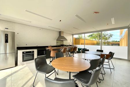 Apartamento à venda com 106m², 3 quartos e 3 vagas Apartamento à venda com 106m², 3 quartos e 3 vagasÁrea comum - Churrasqueira