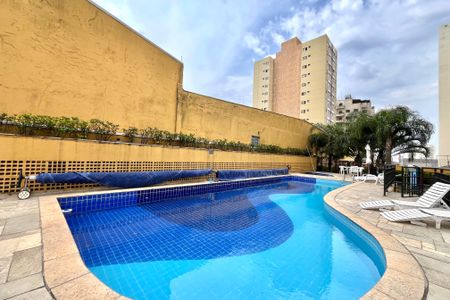 Apartamento à venda com 106m², 3 quartos e 3 vagas Apartamento à venda com 106m², 3 quartos e 3 vagasÁrea comum - Piscina