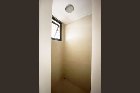 Apartamento à venda com 261m², 3 quartos e 2 vagas Apartamento à venda com 261m², 3 quartos e 2 vagasBanheiro da Suíte 2