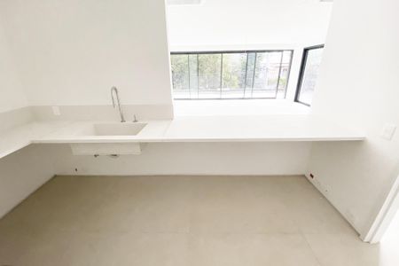 Apartamento à venda com 261m², 3 quartos e 2 vagas Apartamento à venda com 261m², 3 quartos e 2 vagasCozinha