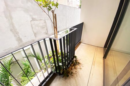 Apartamento à venda com 261m², 3 quartos e 2 vagas Apartamento à venda com 261m², 3 quartos e 2 vagasVaranda da Suíte 1