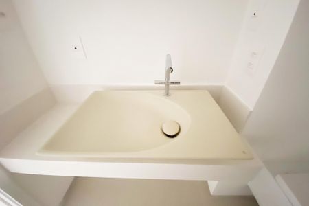 Apartamento à venda com 261m², 3 quartos e 2 vagas Apartamento à venda com 261m², 3 quartos e 2 vagasBanheiro da Suíte 2