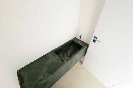 Apartamento à venda com 261m², 3 quartos e 2 vagas Apartamento à venda com 261m², 3 quartos e 2 vagasLavabo