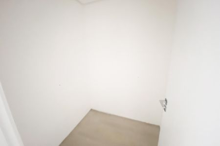 Apartamento à venda com 261m², 3 quartos e 2 vagas Apartamento à venda com 261m², 3 quartos e 2 vagasCloset da Suíte 1