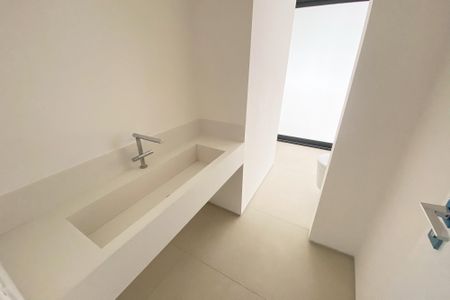 Apartamento à venda com 163m², 2 quartos e 2 vagasBanheiro da Suíte 2