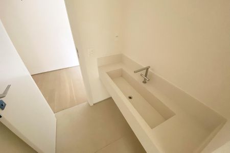 Apartamento à venda com 163m², 2 quartos e 2 vagasBanheiro da Suíte 2