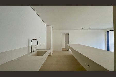 Apartamento à venda com 316m², 4 quartos e 2 vagasCozinha