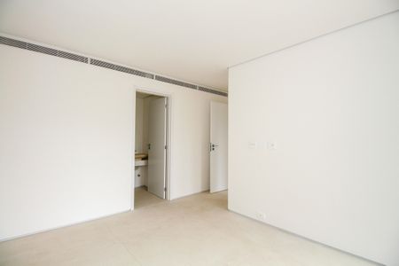 Apartamento à venda com 80m², 1 quarto e 1 vagaSuíte