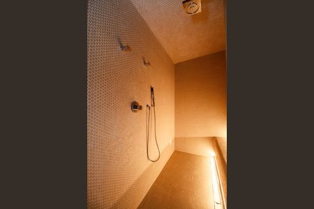 Apartamento à venda com 80m², 1 quarto e 1 vagaÁrea comum