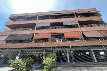 Apartamento à venda com 140m², 3 quartos e 2 vagas Apartamento à venda com 140m², 3 quartos e 2 vagasFachada