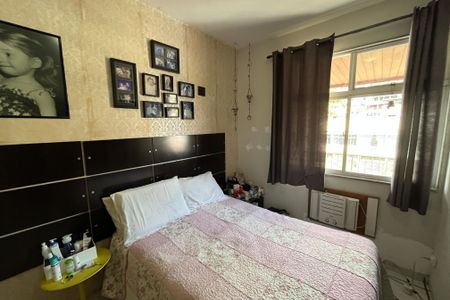 Apartamento à venda com 140m², 3 quartos e 2 vagas Apartamento à venda com 140m², 3 quartos e 2 vagasSuíte