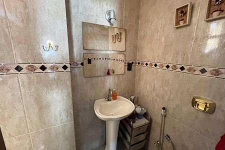 Apartamento à venda com 140m², 3 quartos e 2 vagas Apartamento à venda com 140m², 3 quartos e 2 vagasBanheiro da Suíte