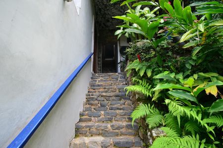 Acesso  de casa de condomínio à venda com 4 quartos, 500m² em Itanhangá, Rio de Janeiro