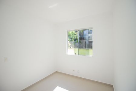 Quarto 1 de apartamento à venda com 2 quartos, 73m² em Cabral, Contagem