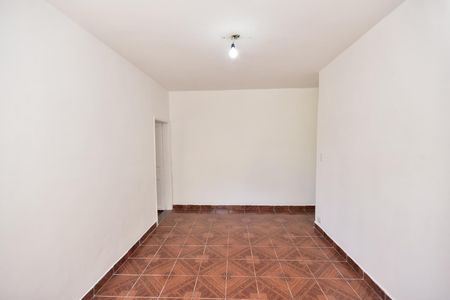 Sala de casa para alugar com 2 quartos, 70m² em Vila Tramontano, São Paulo