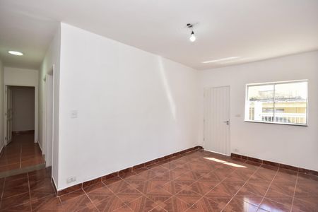 Sala de casa para alugar com 2 quartos, 70m² em Vila Tramontano, São Paulo