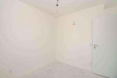 Apartamento à venda com 93m², 3 quartos e 2 vagas Apartamento à venda com 93m², 3 quartos e 2 vagasQuarto 2
