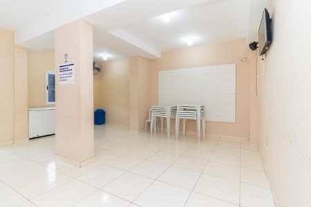 Apartamento à venda com 50m², 2 quartos e 1 vaga Apartamento à venda com 50m², 2 quartos e 1 vagaÁrea comum - Salão de festas