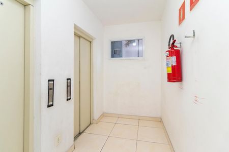 Apartamento à venda com 50m², 2 quartos e 1 vaga Apartamento à venda com 50m², 2 quartos e 1 vagaHall social