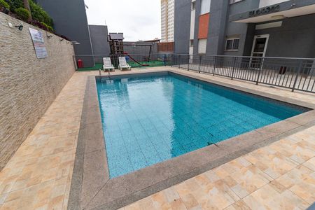 Apartamento à venda com 50m², 2 quartos e 1 vaga Apartamento à venda com 50m², 2 quartos e 1 vagaÁrea comum - Piscina