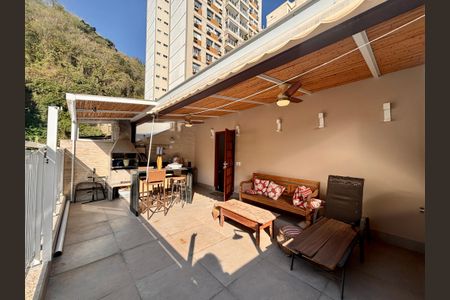 Casa à venda com 180m², 3 quartos e 1 vaga Casa à venda com 180m², 3 quartos e 1 vagaCobertura