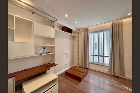 Casa à venda com 180m², 3 quartos e 1 vaga Casa à venda com 180m², 3 quartos e 1 vagaSuíte