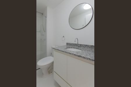 Banheiro de apartamento para alugar com 1 quarto, 27m² em Vila Mariana, São Paulo