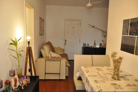 Apartamento à venda com 45m², 2 quartos e 1 vagaSala