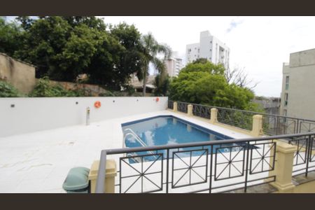 Apartamento à venda com 82m², 2 quartos e 2 vagasÁrea comum - Piscina