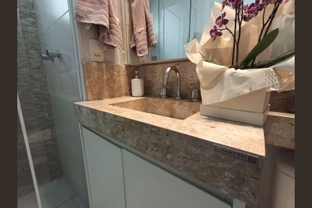 Apartamento à venda com 68m², 2 quartos e 1 vaga Apartamento à venda com 68m², 2 quartos e 1 vagaBanheiro da Suíte