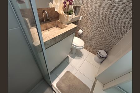 Apartamento à venda com 68m², 2 quartos e 1 vaga Apartamento à venda com 68m², 2 quartos e 1 vagaBanheiro da Suíte