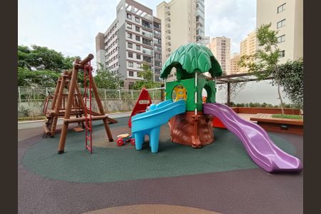 Apartamento à venda com 68m², 2 quartos e 1 vaga Apartamento à venda com 68m², 2 quartos e 1 vagaÁrea comum - Playground