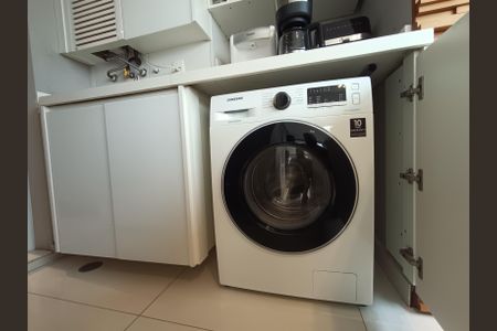 Apartamento à venda com 68m², 2 quartos e 1 vaga Apartamento à venda com 68m², 2 quartos e 1 vagaÁrea de Serviço