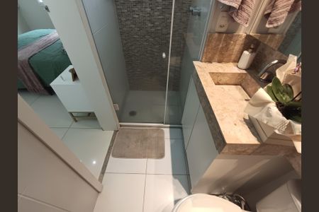 Apartamento à venda com 68m², 2 quartos e 1 vaga Apartamento à venda com 68m², 2 quartos e 1 vagaBanheiro da Suíte