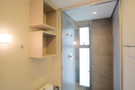 Banheiro de kitnet/studio para alugar com 1 quarto, 38m² em Vila Gomes Cardim, São Paulo