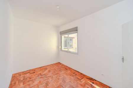 Quarto 1 de apartamento para alugar com 2 quartos, 77m² em São João, Porto Alegre
