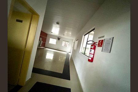 Apartamento à venda com 43m², 2 quartos e 1 vaga Apartamento à venda com 43m², 2 quartos e 1 vagaÁrea comum - Salão de festas
