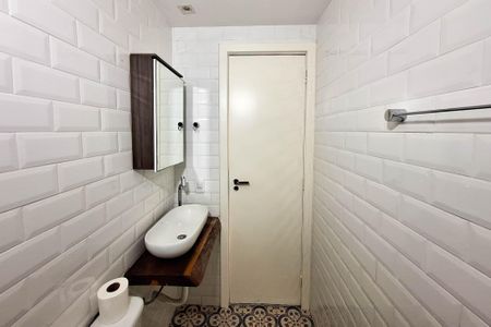 Apartamento à venda com 110m², 3 quartos e 1 vaga Apartamento à venda com 110m², 3 quartos e 1 vagaBanheiro Social