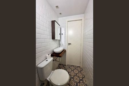 Apartamento à venda com 110m², 3 quartos e 1 vaga Apartamento à venda com 110m², 3 quartos e 1 vagaBanheiro Social
