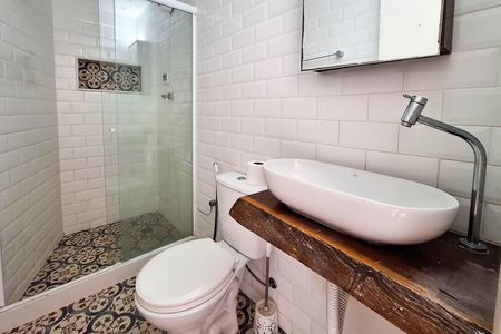 Apartamento à venda com 110m², 3 quartos e 1 vaga Apartamento à venda com 110m², 3 quartos e 1 vagaBanheiro Social