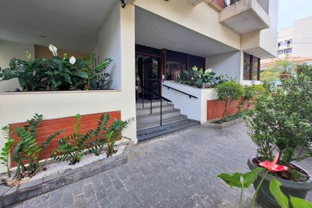 Apartamento à venda com 110m², 3 quartos e 1 vaga Apartamento à venda com 110m², 3 quartos e 1 vagaFachada