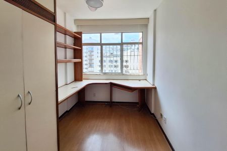 Quarto 1 de apartamento para alugar com 3 quartos, 110m² em Boa Viagem, Niterói