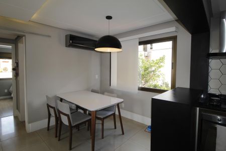 Sala de apartamento à venda com 2 quartos, 70m² em Auxiliadora, Porto Alegre