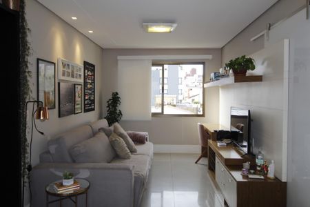 Sala de apartamento à venda com 2 quartos, 70m² em Auxiliadora, Porto Alegre