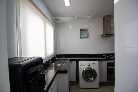 Apartamento à venda com 64m², 2 quartos e 1 vagaÁrea de Serviço