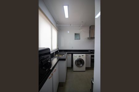 Apartamento à venda com 64m², 2 quartos e 1 vagaÁrea de Serviço