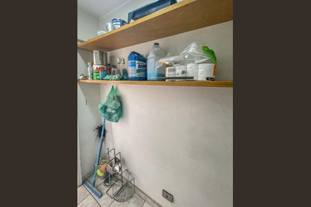 Apartamento à venda com 61m², 2 quartos e 1 vaga Apartamento à venda com 61m², 2 quartos e 1 vagaQuarto de Serviço